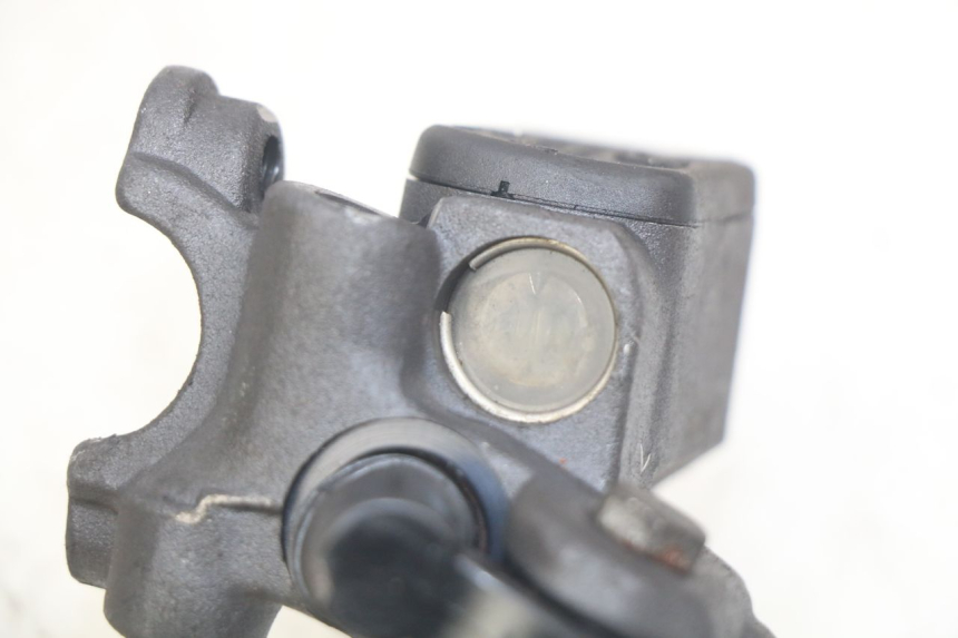 photo de VORDERER BREMSSATTEL PEUGEOT ELYSEO 125 (1999 - 2004) - Detailansicht des Bauteils