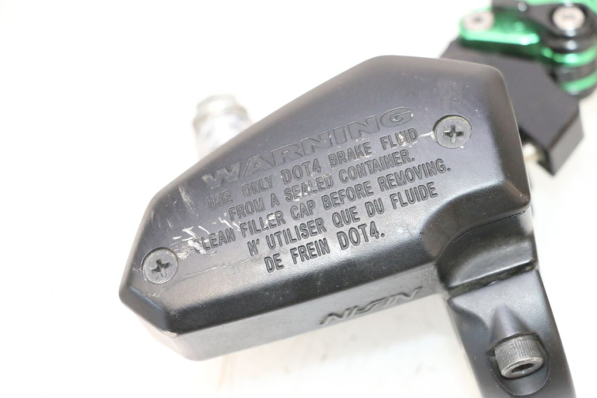 photo de BREMSPUMPE VORNE KAWASAKI ER-6 ER6 F ABS 650 (2012 - 2016) - Details der Befestigungspunkte