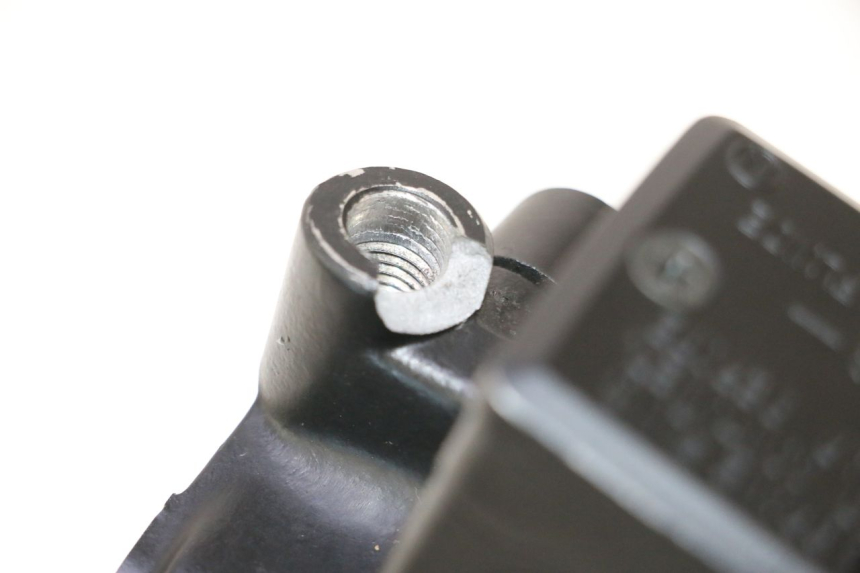photo de BREMSPUMPE VORNE KAWASAKI ER-6 ER6 N 650 (2005 - 2009) - Technische Nahaufnahme