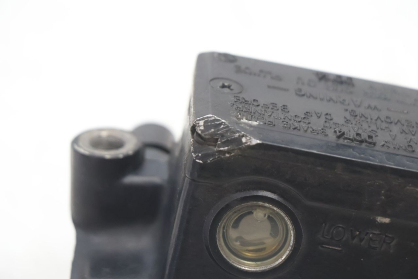 photo de BREMSPUMPE VORNE KAWASAKI ER-6 ER6 N 650 (2005 - 2009) - Details der Befestigungspunkte