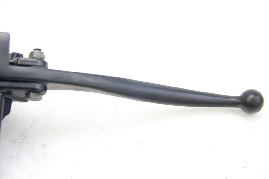 photo de VORDERER HAUPTBREMSZYLINDER JM MOTORS EVOLIS 4T 50 (2018 - 2022) - Details der Befestigungspunkte