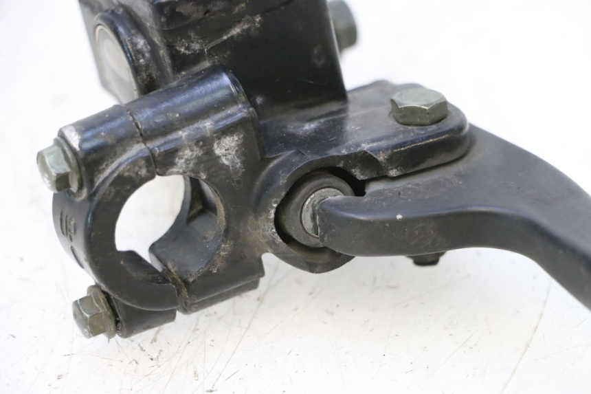 photo de VORDERER HAUPTBREMSZYLINDER KEEWAY F-ACT FACT EVO 50 (2020 - 2026) - Technische Nahaufnahme