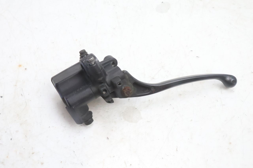 photo de VORDERER HAUPTBREMSZYLINDER HONDA FES PANTHEON 2T 125 (1998 - 2002) - Alternative Perspektive