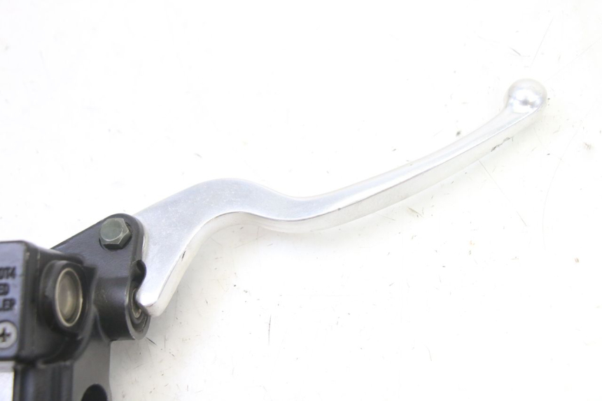 photo de BREMSPUMPE VORNE SYM FIDDLE 3 III 50 (2014 - 2020) - Zoom auf Gebrauchszustand