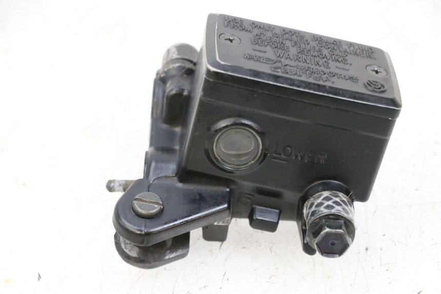 photo de VORDERER HAUPTBREMSZYLINDER YAMAHA FJR ABS 1300 (2006 - 2012) - Alternative Perspektive