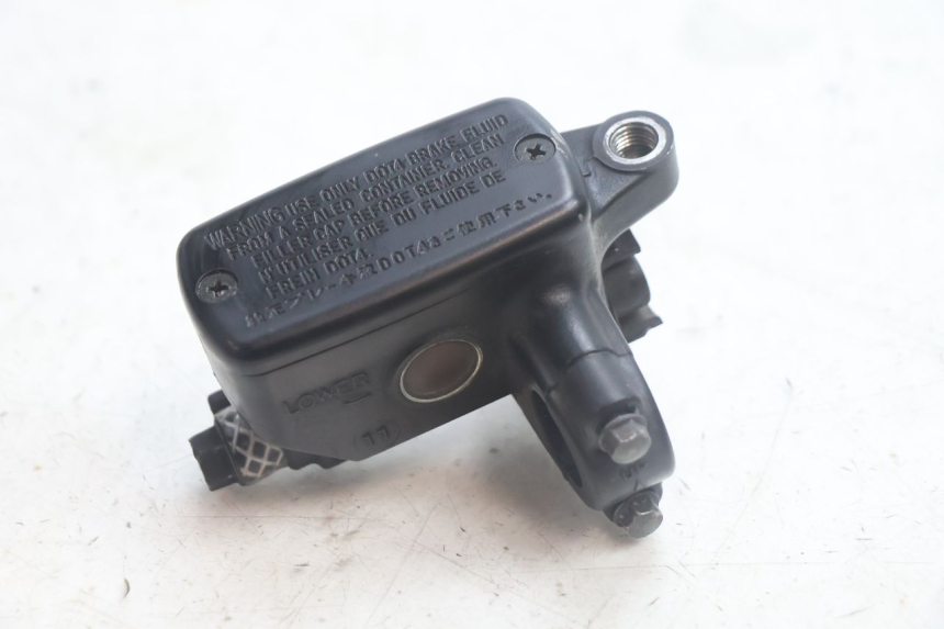 photo de BREMSPUMPE VORNE HONDA FJS SILVER WING SILVERWING 400 (2005 - 2008) - Detailansicht des Bauteils