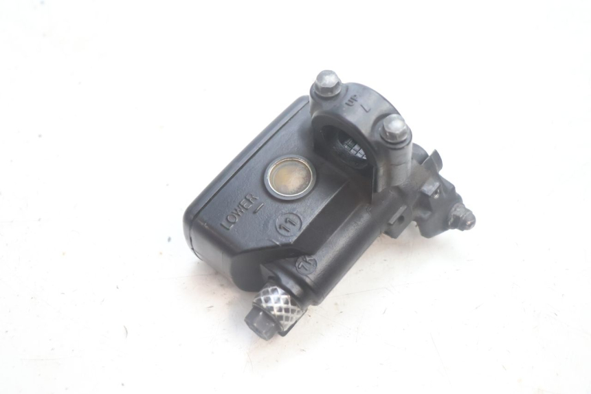 photo de BREMSPUMPE VORNE HONDA FJS SILVER WING SILVERWING 400 (2005 - 2008) - Zoom auf Gebrauchszustand