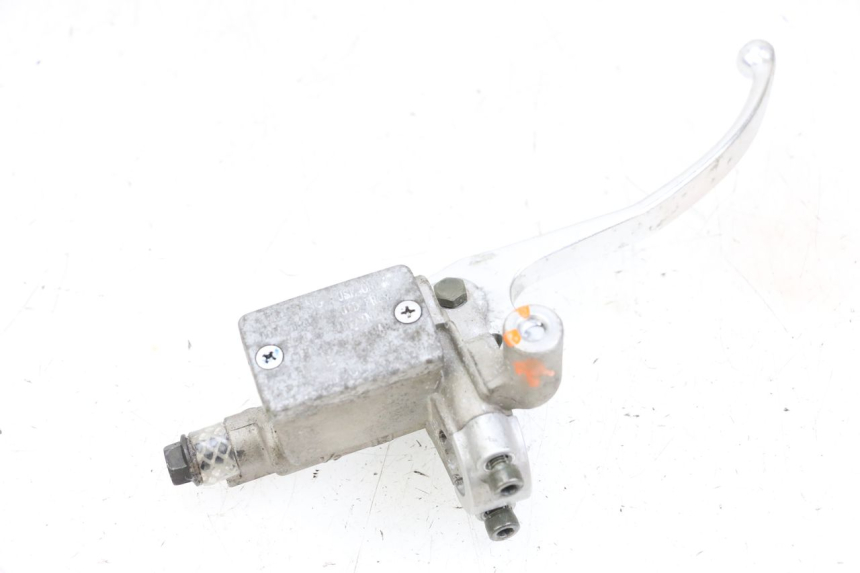 photo de BREMSPUMPE VORNE MBK FLAME X 125 (2007 - 2016) - Details der Befestigungspunkte