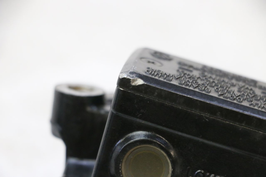 photo de BREMSPUMPE VORNE YAMAHA FZ6 N FAZER 600 (2004 - 2006) - Detailansicht des Bauteils