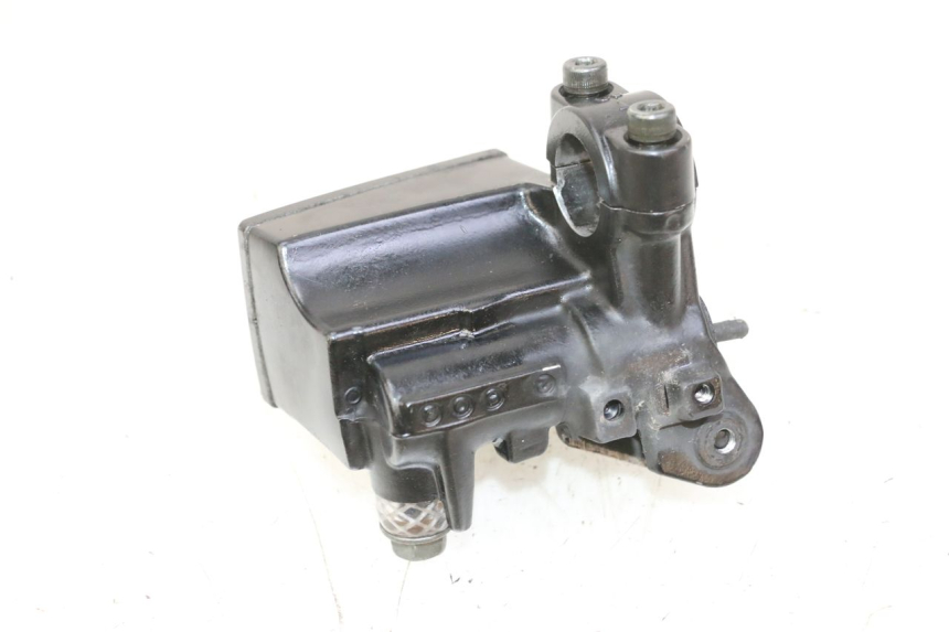 photo de BREMSPUMPE VORNE YAMAHA FZ6 N FAZER 600 (2004 - 2006) - Alternative Perspektive