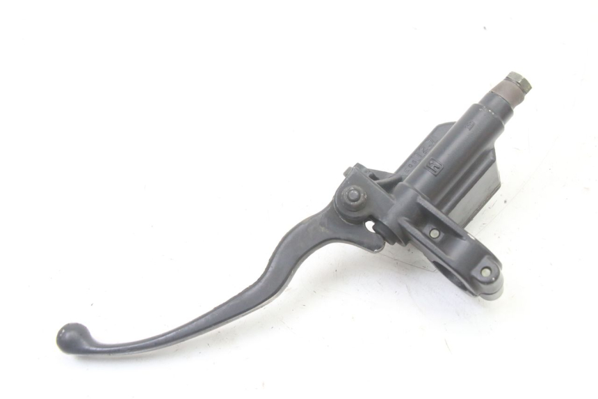 photo de BREMSPUMPE VORNE GILERA NEXUS 300 (2008 - 2013) - Details der Befestigungspunkte