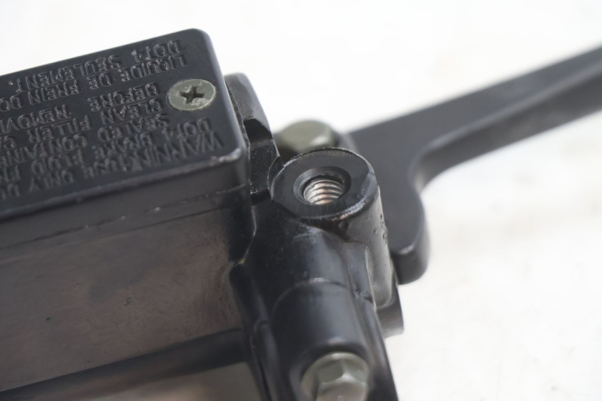 photo de BREMSPUMPE VORNE VASTRO GP 2T 50 (2013 - 2017) - Zoom auf Gebrauchszustand