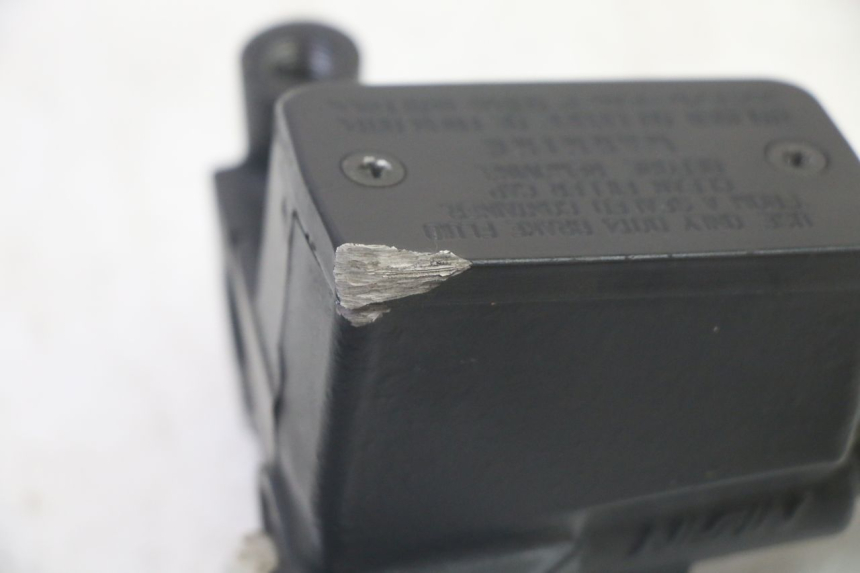 photo de BREMSPUMPE VORNE SUZUKI GSF N BANDIT 600 (1996 - 1999) - Oberflächenzustand und Material