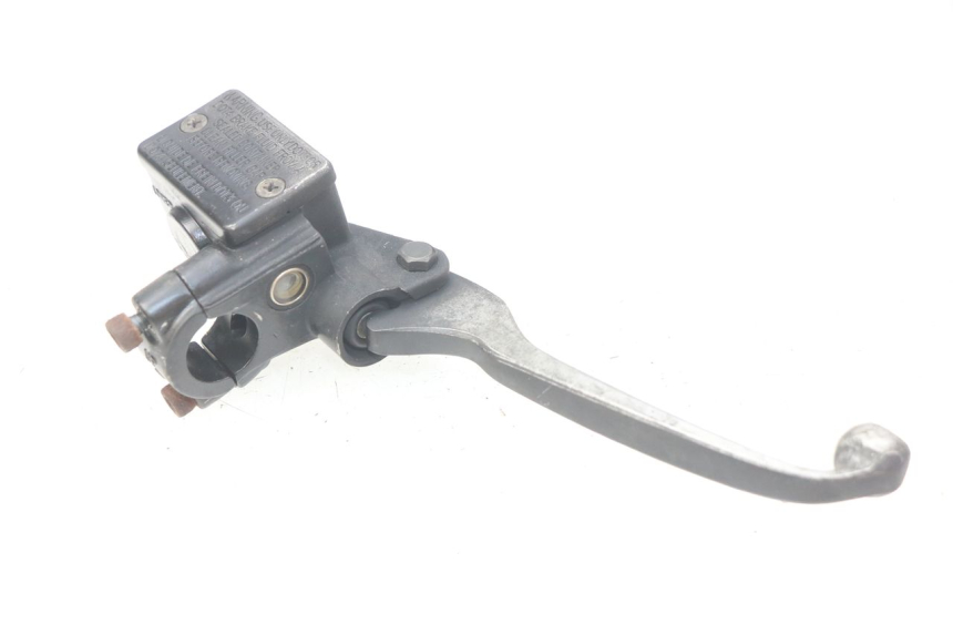 photo de VORDERER HAUPTBREMSZYLINDER PEUGEOT KISBEE 2T 50 (2010 - 2017) - Zoom auf Gebrauchszustand