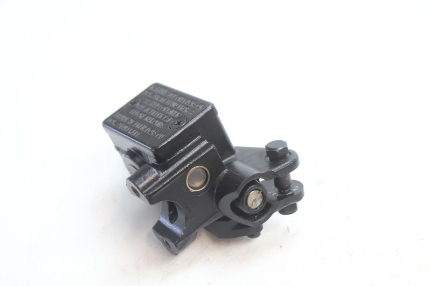 photo de BREMSPUMPE VORNE PEUGEOT KISBEE 2T 50 (2018 - 2022) - Alternative Perspektive
