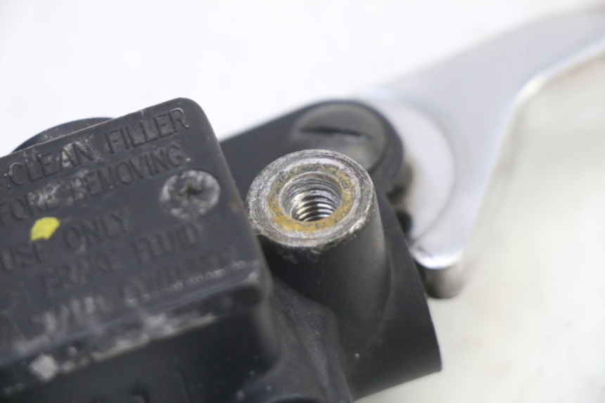 photo de BREMSPUMPE VORNE PIAGGIO LIBERTY 4T 50 (2009 - 2015) - Zoom auf Gebrauchszustand