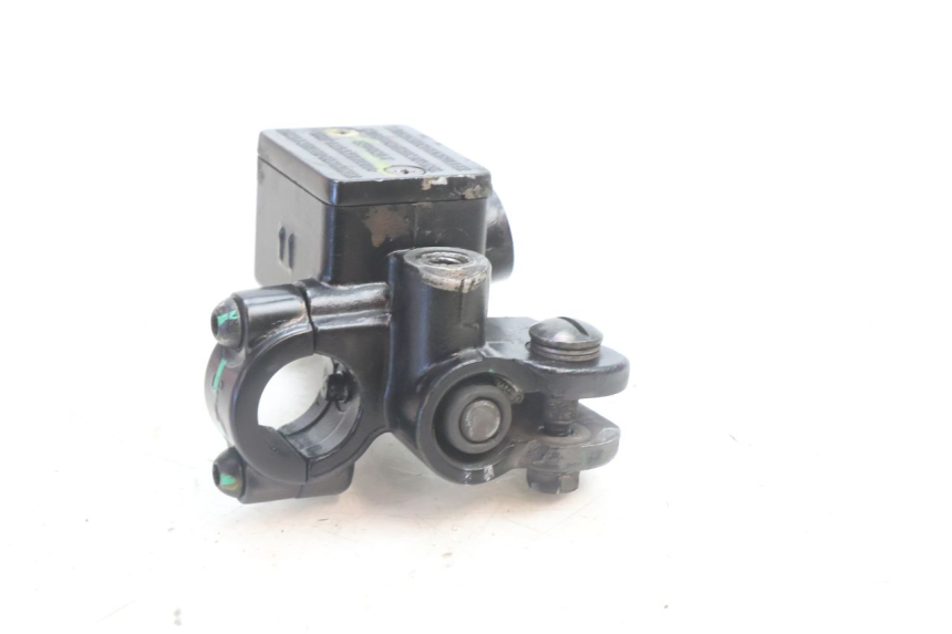 photo de BREMSPUMPE VORNE PIAGGIO LIBERTY IGET 4T 50 (2021 - 2025) - Zoom auf Gebrauchszustand
