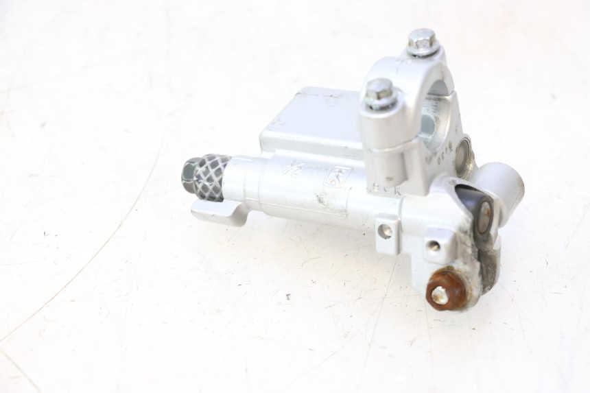 photo de BREMSPUMPE VORNE KYMCO LIKE 125 (2009 - 2016) - Zoom auf Gebrauchszustand