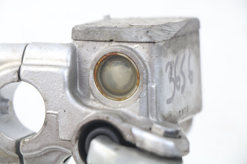 photo de BREMSPUMPE VORNE SYM MIO 100 (2006 - 2017) - Alternative Perspektive