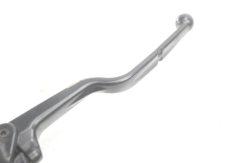 photo de BREMSPUMPE VORNE PIAGGIO MP3 HPE 530 (2022 - 2026) - Alternative Perspektive
