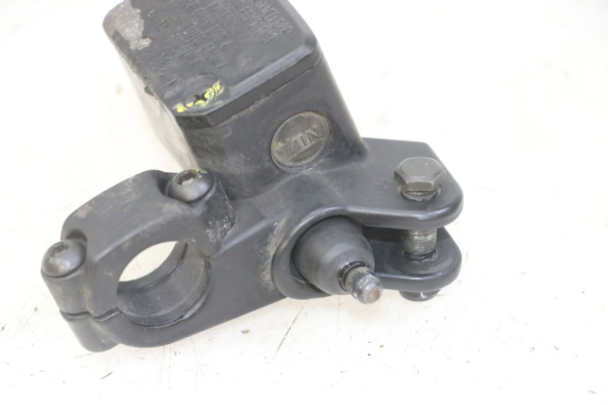 photo de BREMSPUMPE VORNE PIAGGIO MP3 LT 300 (2010 - 2016) - Alternative Perspektive