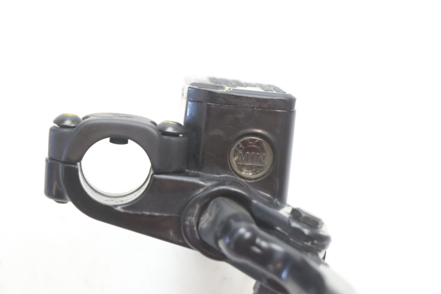 photo de BREMSPUMPE VORNE PIAGGIO MP3 LT 300 (2010 - 2016) - Alternative Perspektive