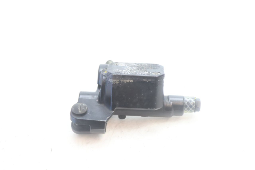 photo de BREMSPUMPE VORNE PIAGGIO MP3 500 (2016 - 2018) - Technische Nahaufnahme