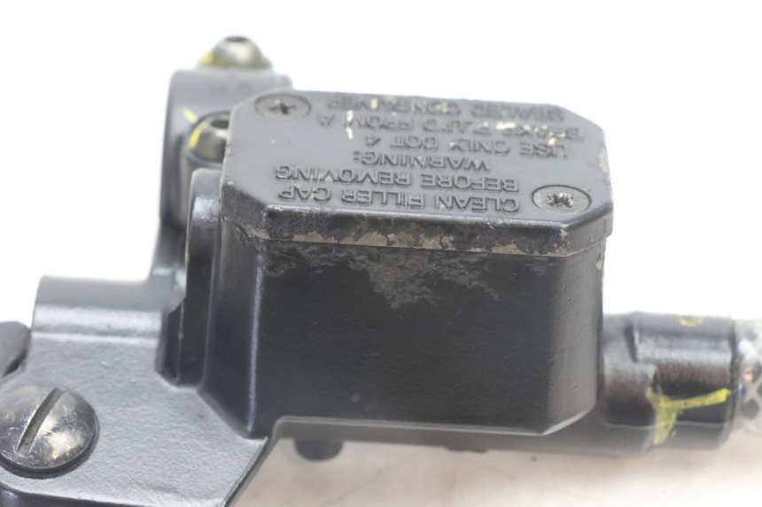 photo de BREMSPUMPE VORNE PIAGGIO MP3 500 (2016 - 2018) - Oberflächenzustand und Material