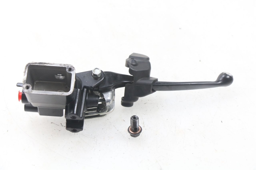 photo de BREMSPUMPE VORNE MBK MW TRYPTIK 125 (2017 - 2022) - Technische Nahaufnahme