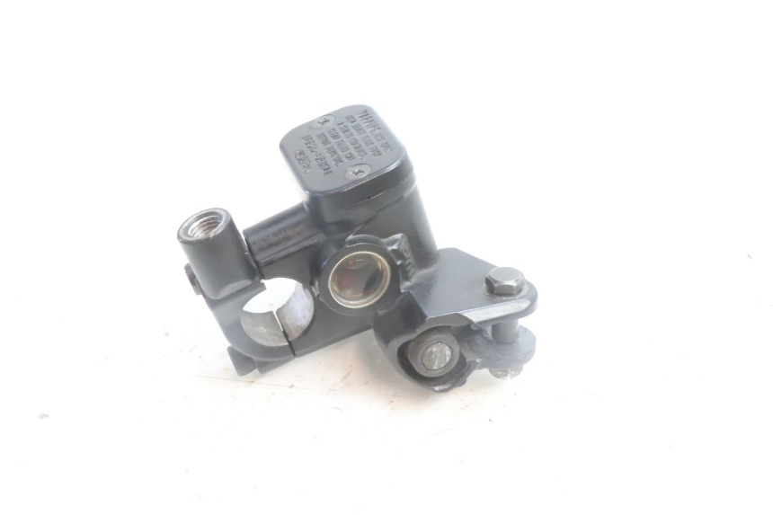 photo de BREMSPUMPE VORNE YAMAHA N-MAX NMAX 125 (2021 - 2024) - Alternative Perspektive