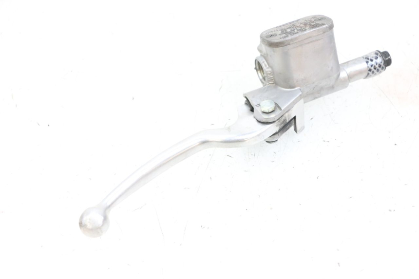 photo de BREMSPUMPE VORNE YAMAHA NEO'S CORE 1 (2022 - 2026) - Details der Befestigungspunkte