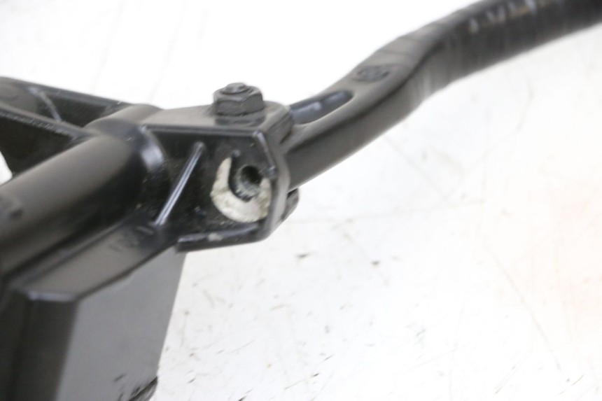 photo de VORDERER HAUPTBREMSZYLINDER YAMAHA NEOS NEO'S 4T 50 (2008 - 2016) - Technische Nahaufnahme