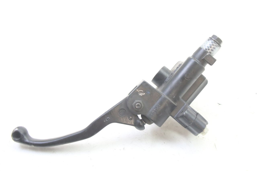 photo de VORDERER BREMSSATTEL PIAGGIO NEW TYPHOON 50 (2018 - 2021) - Details der Befestigungspunkte