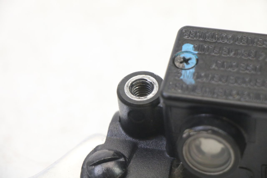 photo de BREMSPUMPE VORNE PIAGGIO NRG POWER PUREJET 50 (2018 - 2021) - Zoom auf Gebrauchszustand