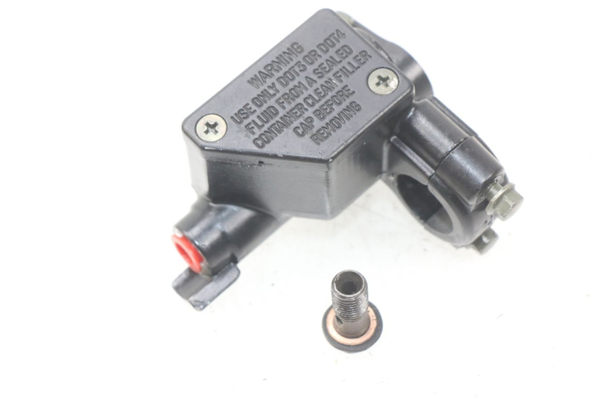 photo de BREMSPUMPE VORNE SYM ORBIT III 3 4T 50 (2021 - 2025) - Alternative Perspektive