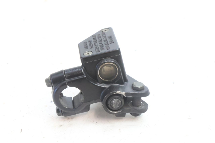 photo de BREMSPUMPE VORNE SYM ORBIT III 3 4T 50 (2021 - 2025) - Zoom auf Gebrauchszustand