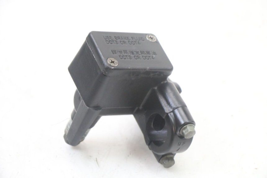 photo de BREMSPUMPE VORNE KYMCO PEOPLE S 125 (2000 - 2008) - Detailansicht des Bauteils