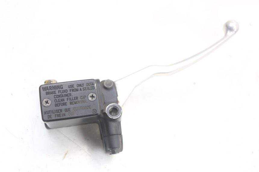 photo de VORDERER HAUPTBREMSZYLINDER PEUGEOT SATELIS 125 (2010 - 2012) - Detailansicht des Bauteils