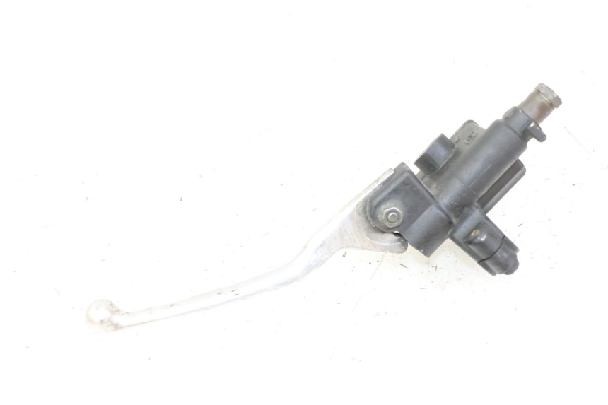 photo de BREMSPUMPE VORNE PIAGGIO VESPA GRANTURISMO 200 (2004 - 2005) - Zoom auf Gebrauchszustand