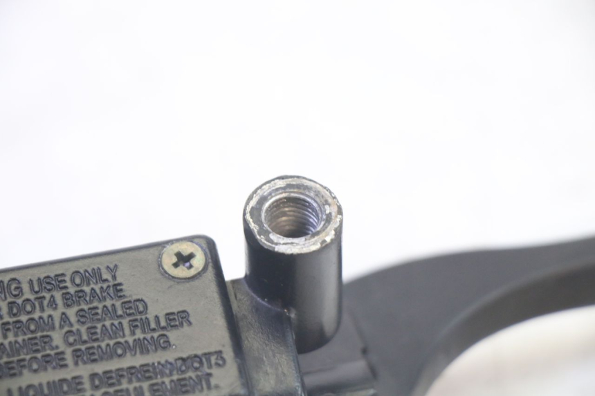 photo de BREMSPUMPE VORNE EFUN PUSA 1 - Zoom auf Gebrauchszustand