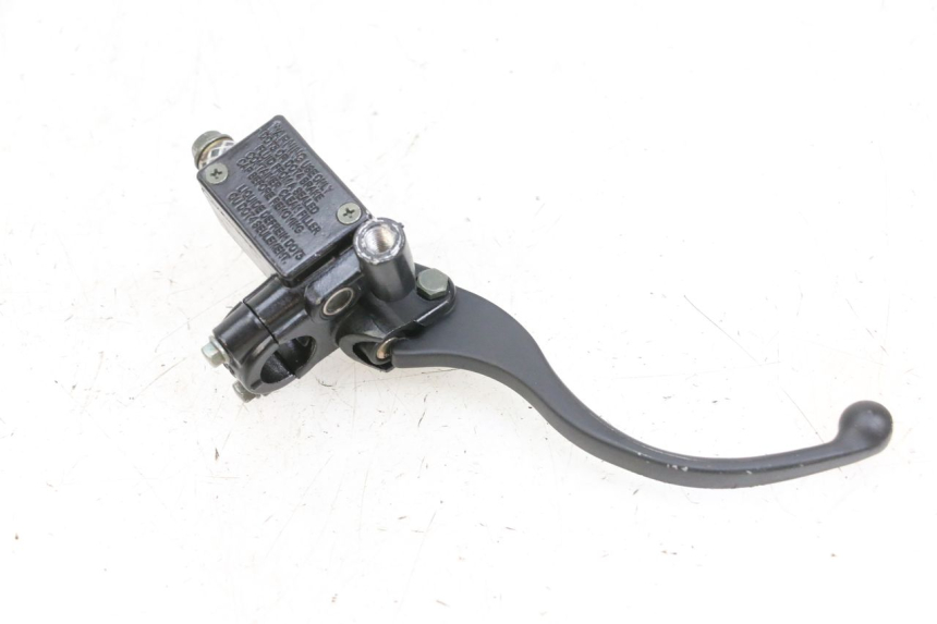 photo de BREMSPUMPE VORNE EFUN PUSA 1 - Details der Befestigungspunkte