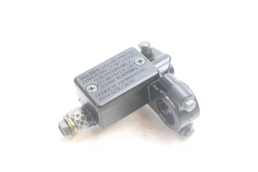 photo de VORDERER HAUPTBREMSZYLINDER APOLLO RFZ 150 - Detailansicht des Bauteils