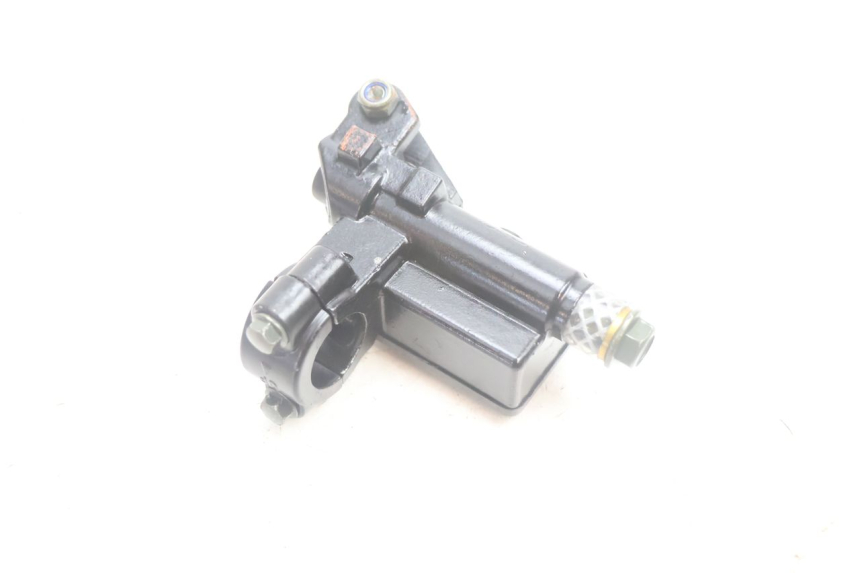 photo de VORDERER HAUPTBREMSZYLINDER APOLLO RFZ 150 - Alternative Perspektive