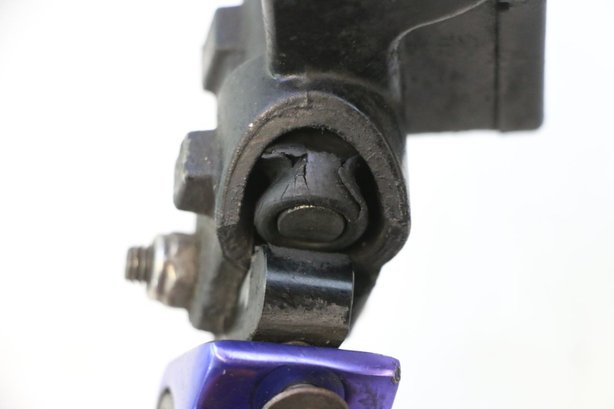 photo de BREMSPUMPE VORNE APOLLO RFZ 140 - Zoom auf Gebrauchszustand