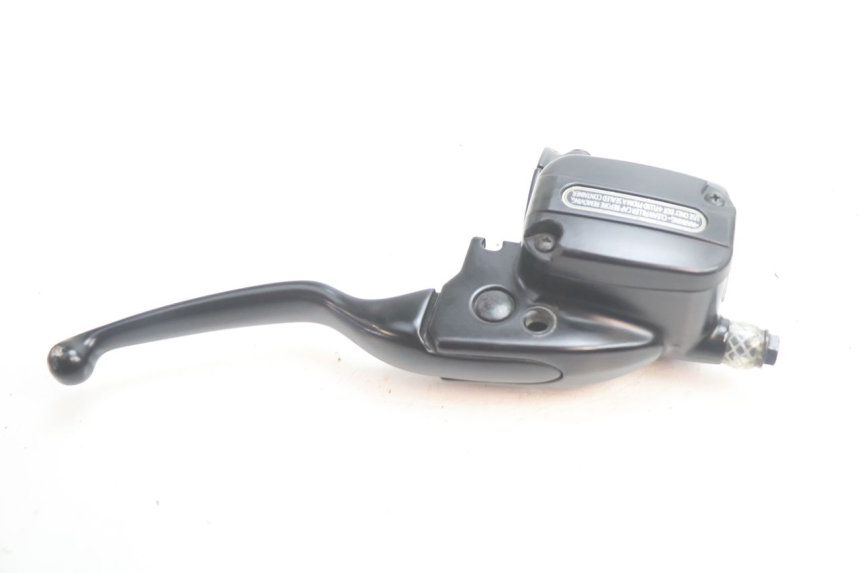 photo de BREMSPUMPE VORNE HARLEY DAVIDSON ROAD GLIDE FLTRXSE 1920 (2018 - 2022) - Technische Nahaufnahme