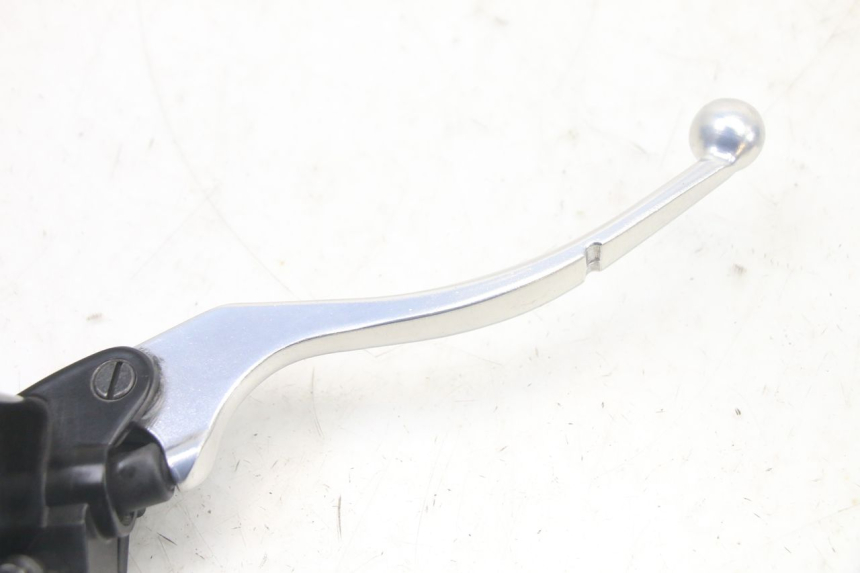 photo de BREMSPUMPE VORNE ROYAL ENFIELD HYMALAYAN 410 (2016 - 2023) - Alternative Perspektive