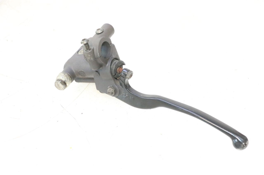 photo de BREMSPUMPE VORNE MZ RT 125 (2000 - 2008) - Details der Befestigungspunkte