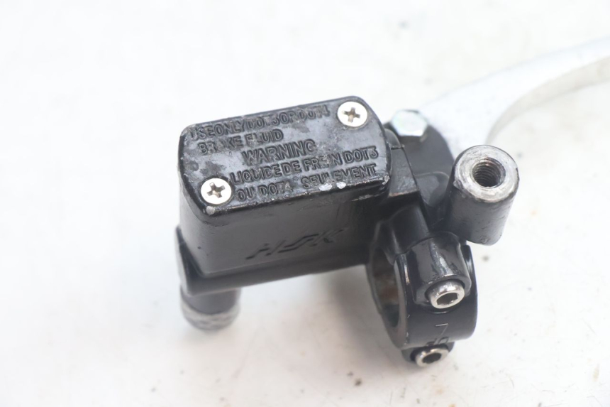 photo de BREMSPUMPE VORNE JM MOTORS SANTANA EVO 50 (2024 - 2026) - Detailansicht des Bauteils