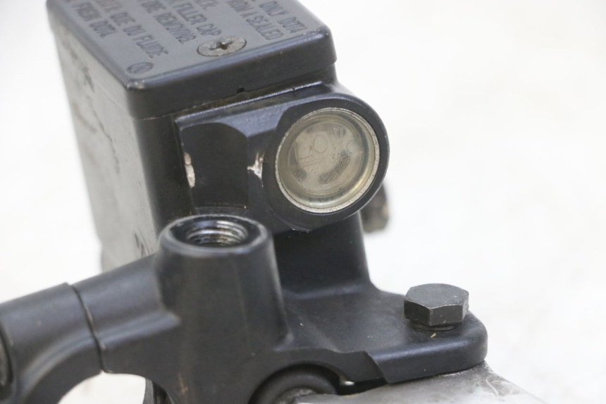 photo de BREMSPUMPE VORNE PEUGEOT SATELIS 125 (2013 - 2018) - Gesamtansicht des Produkts