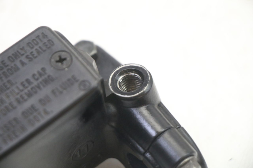 photo de BREMSPUMPE VORNE PEUGEOT SATELIS 125 (2013 - 2018) - Zoom auf Gebrauchszustand